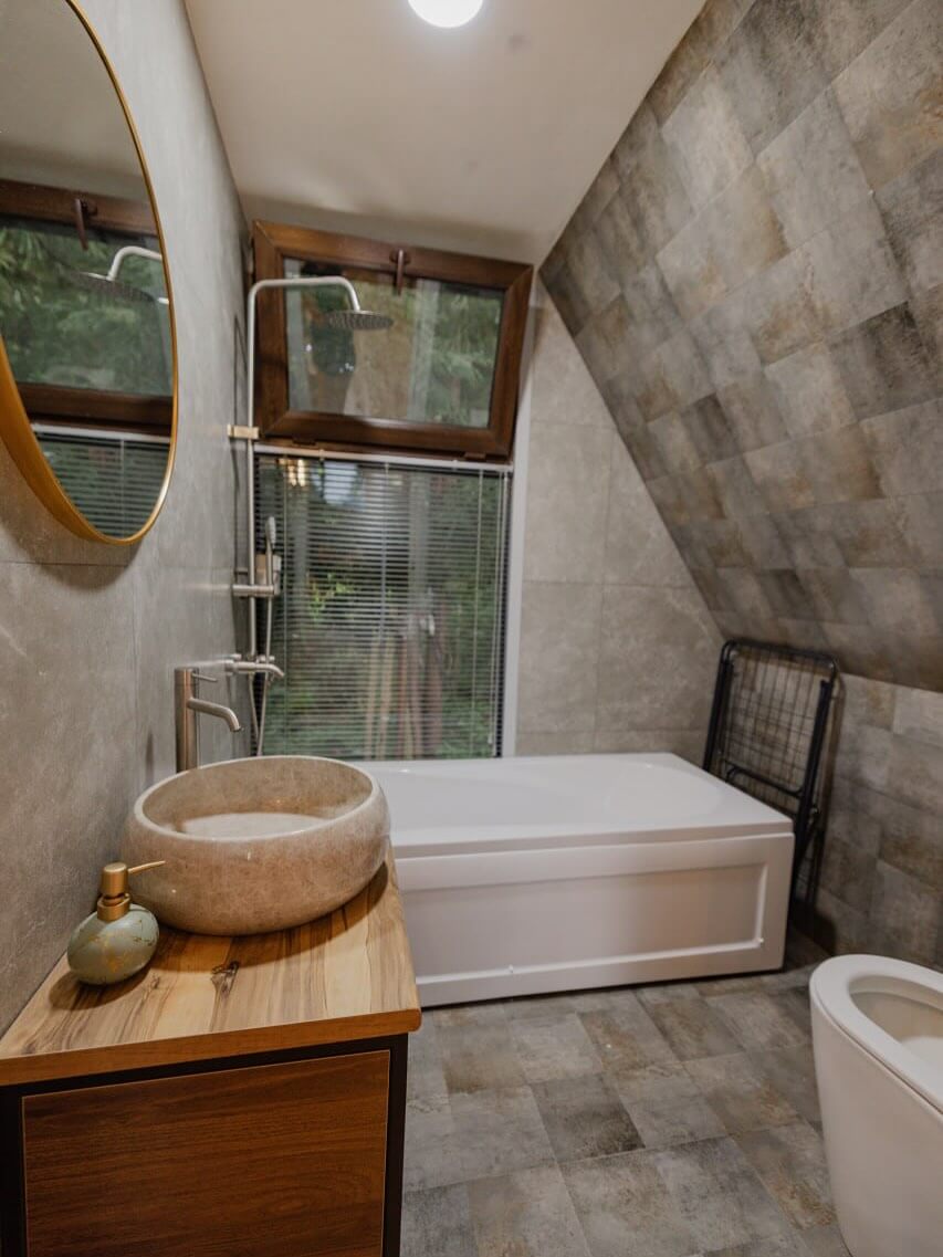 Фото Коттедж с ванной и видом на лес в 15 мин. от Батуми 🛁🌲