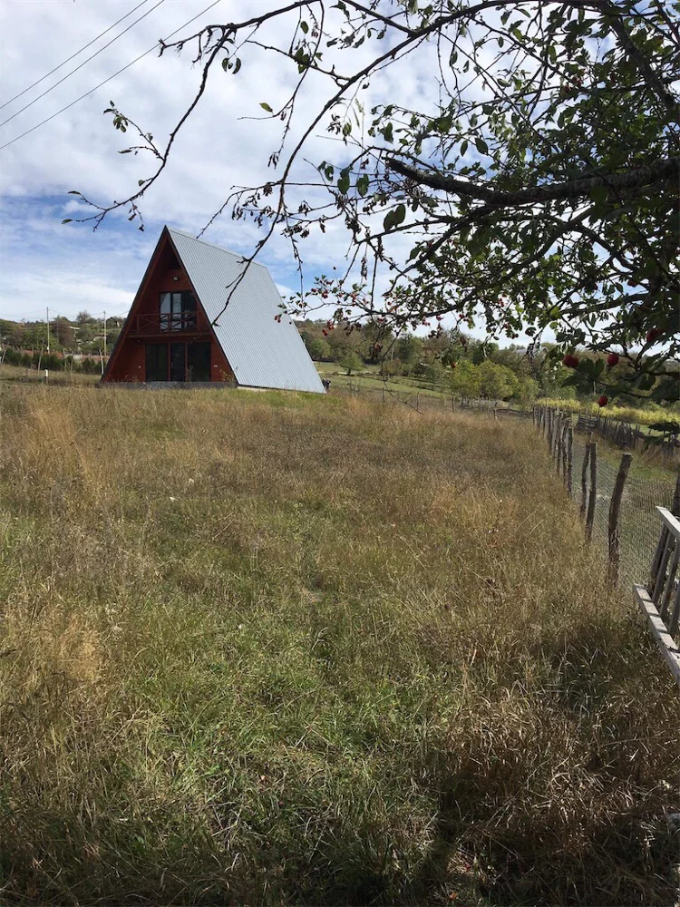 Photo of Comfortable family-friendly Cottage in Nikortsminda