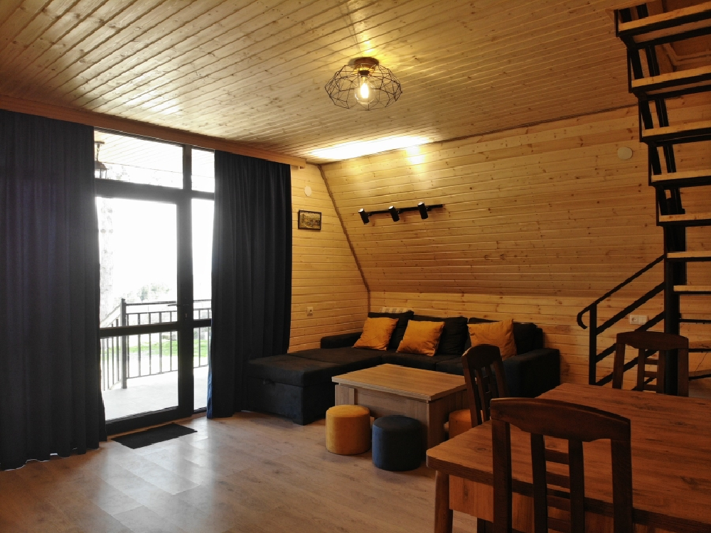 Фото Cozy family-friendly Cottage in Surami