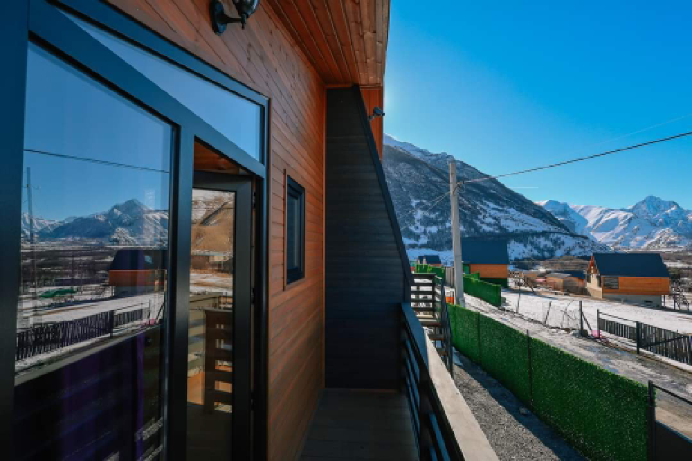 Фото Family-friendly Cottage in Stepantsminda
