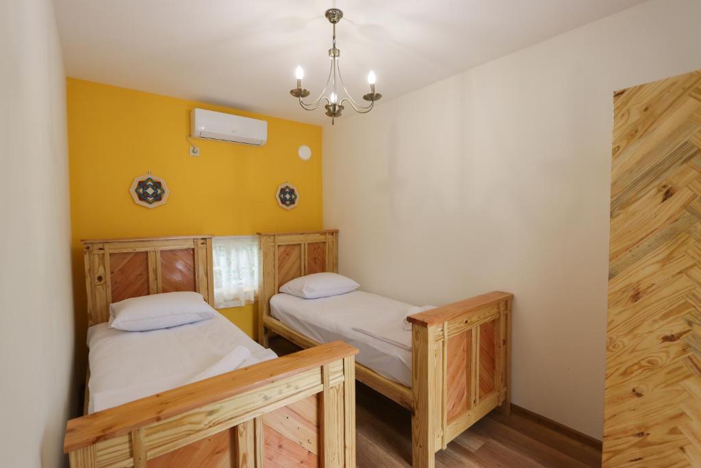 Photo of family nest 3 cottages in Kaprovani