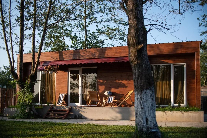 Family nest cottages in Kaprovani