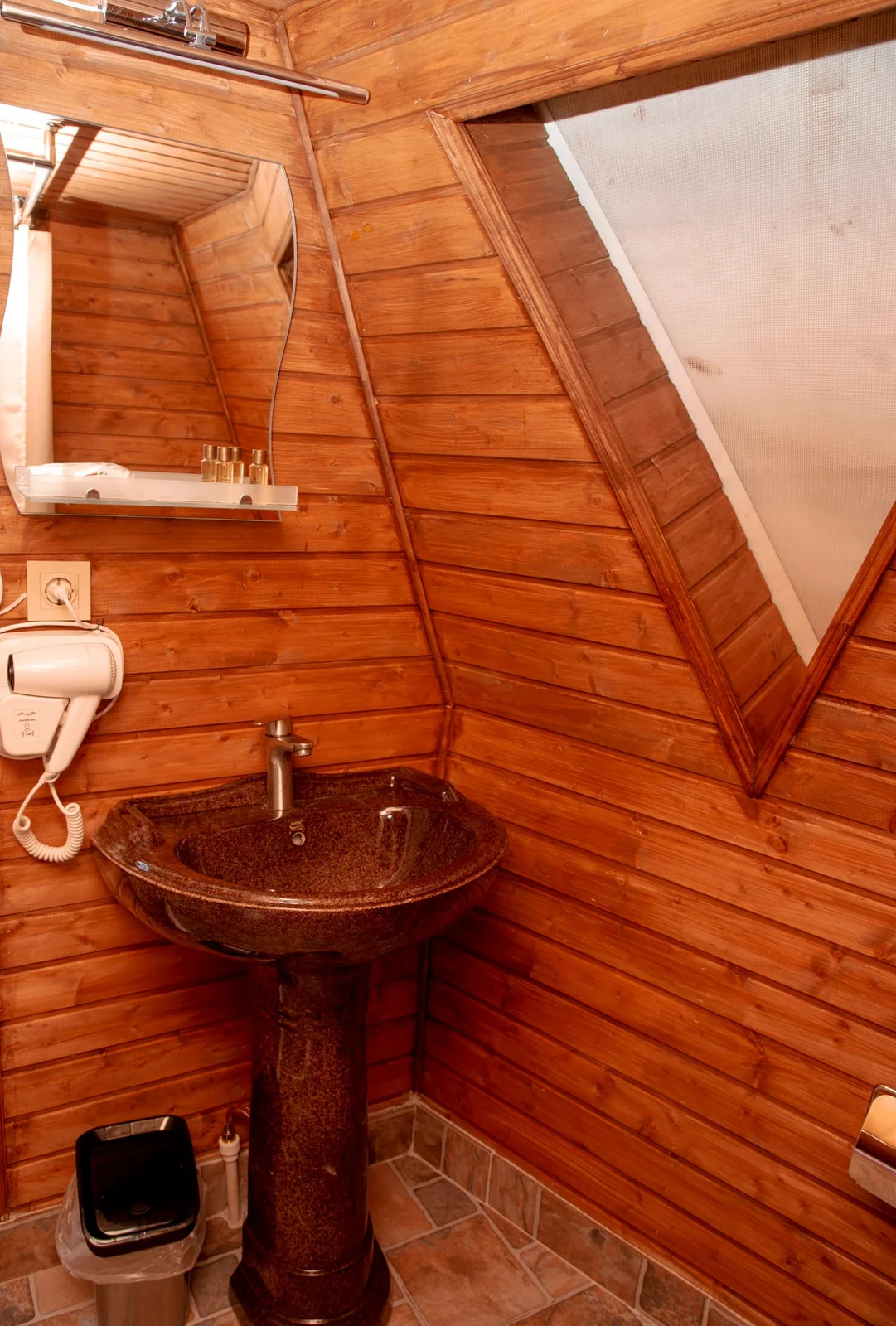 Photo of Amazing Glamping Dome in Sarpi