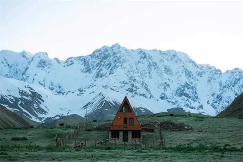 Mountain View - A-Frame Cabin Ushguli