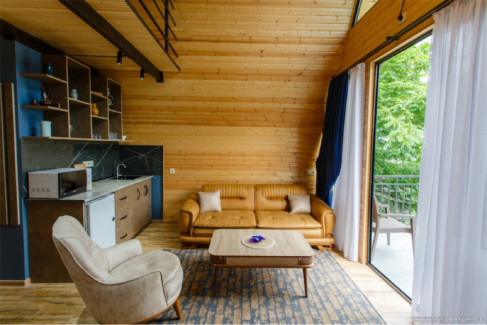 Фото Peaceful family-friendly Cottage in Batumi