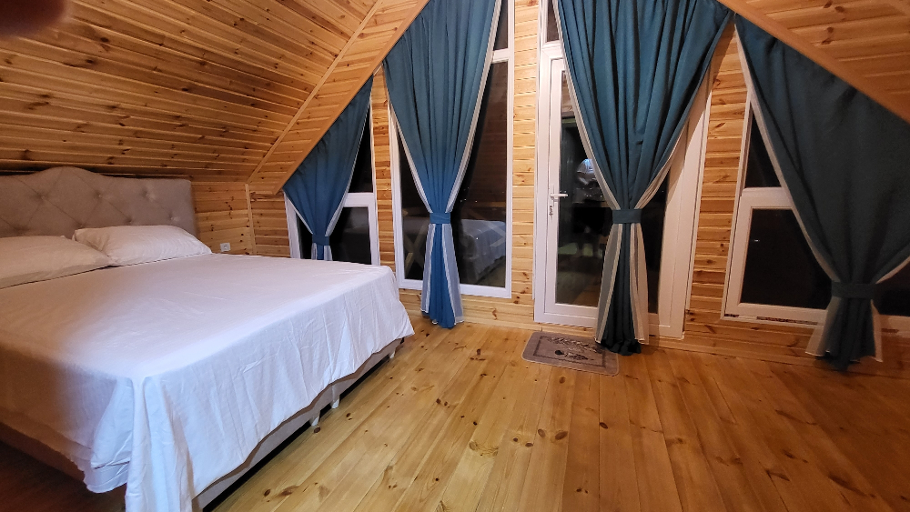 Фото Three-Bedroom Villa Gantiadi
