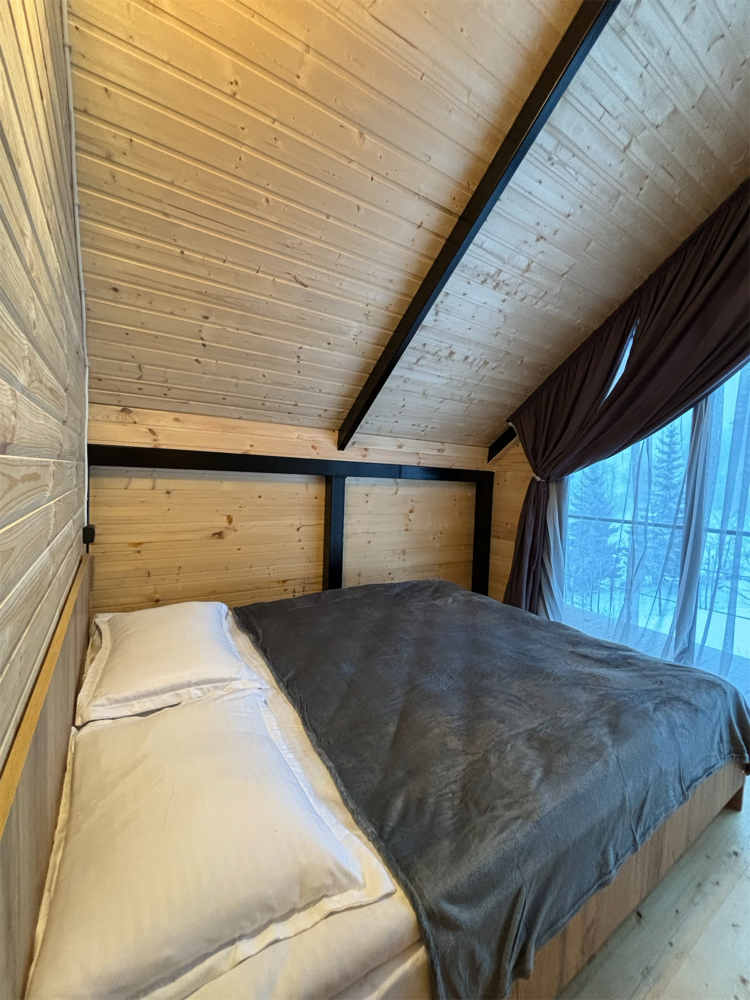 Фото Wooden family-friendly Cottage in Gomarduli