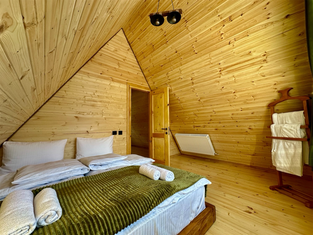 Photo of Wooden family-friendly Cottage in Stepantsminda