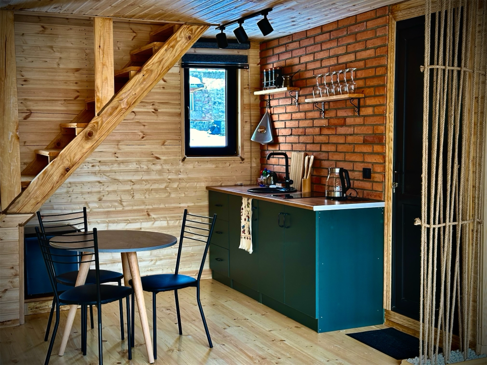 Photo of Wooden family-friendly Cottage in Stepantsminda